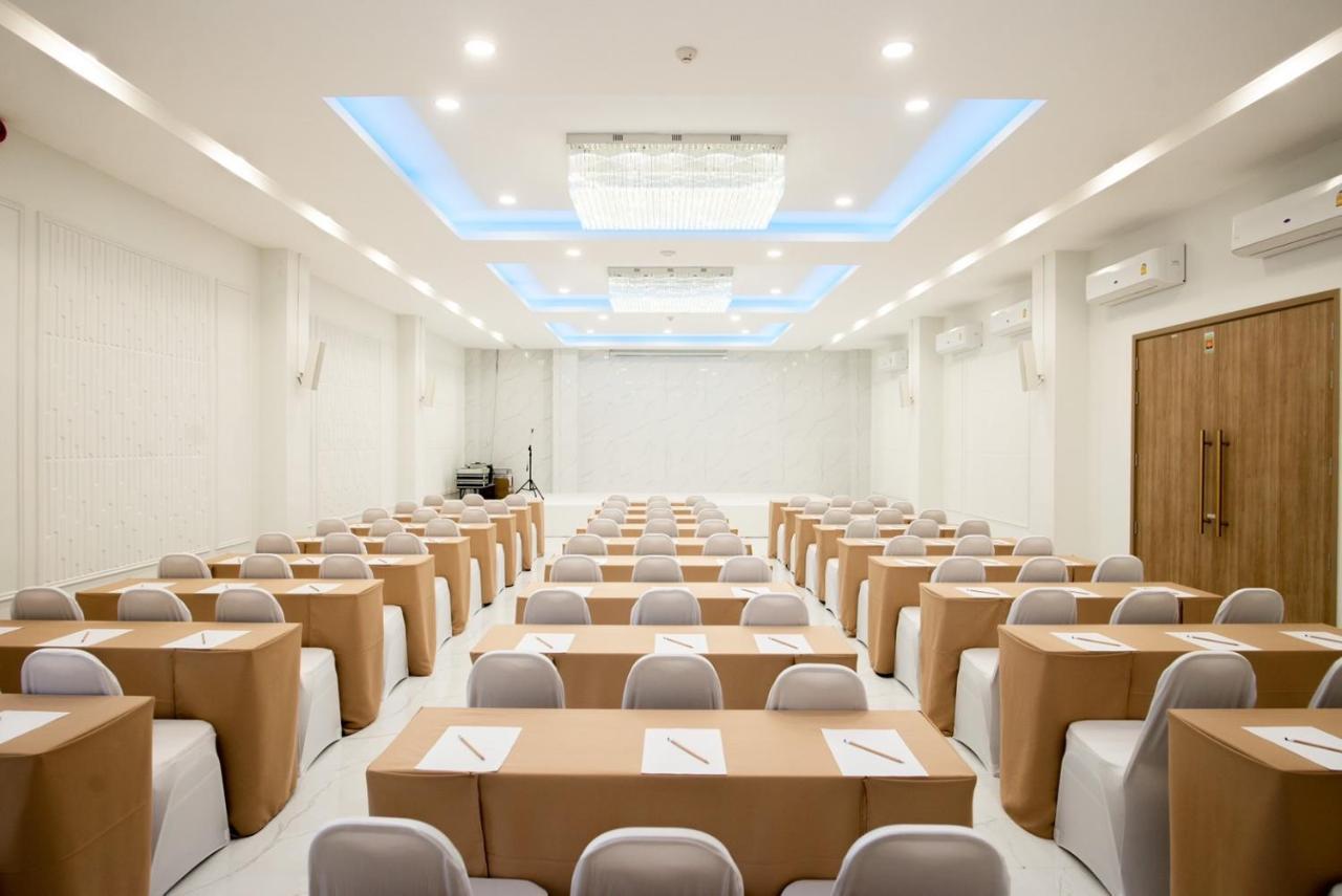 โรงแรมแอกเนส