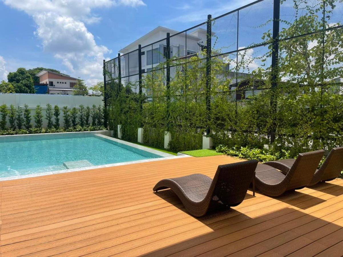 Agnes Hotel Buriram