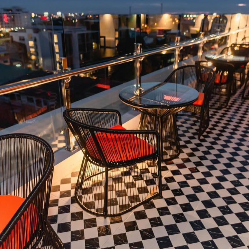 Agnes Hotel 3*