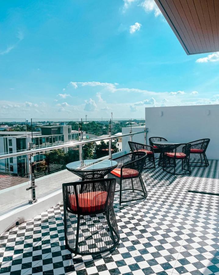 Agnes Hotel